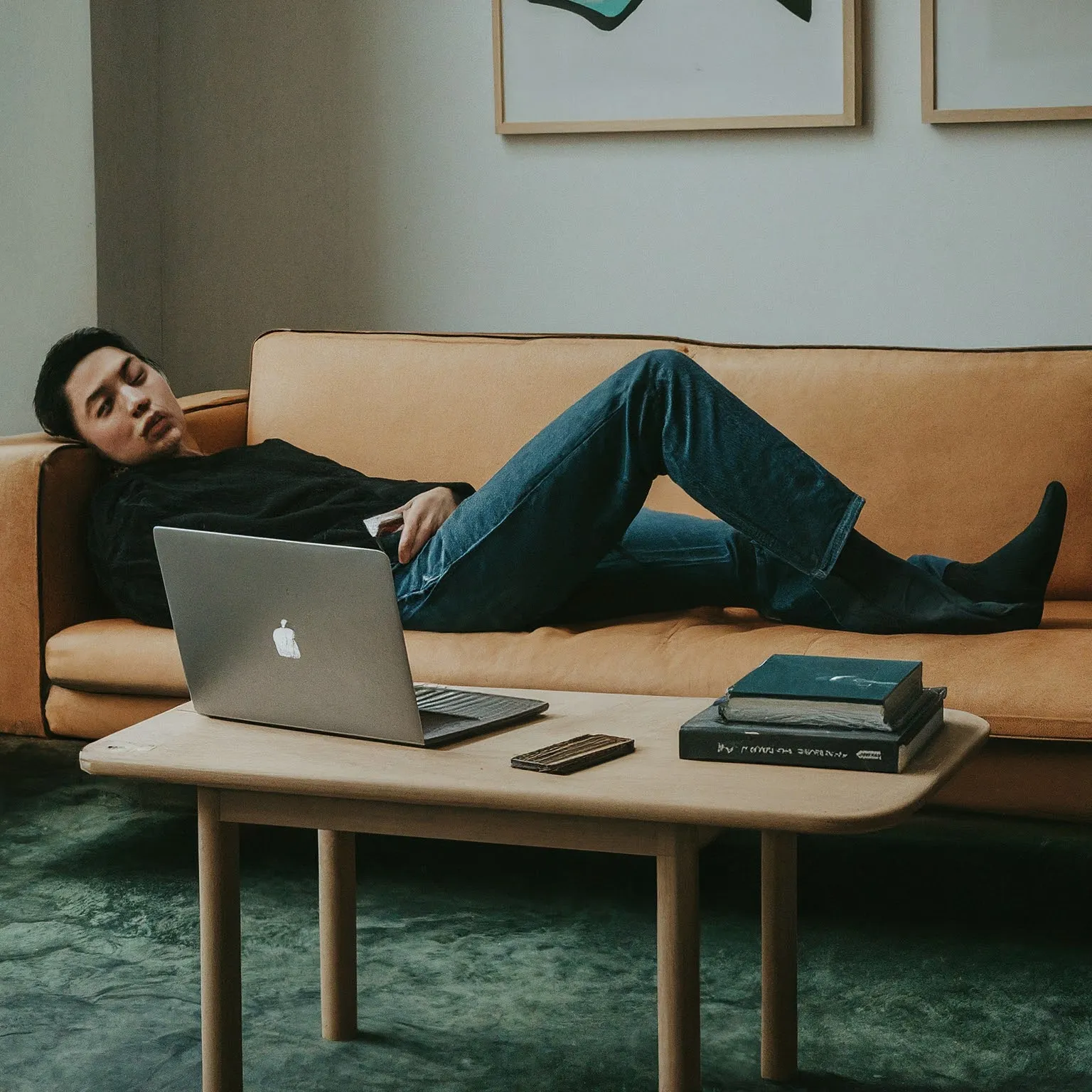 La Psychanalyse à l’Ère Numérique : Le Pouvoir de la Parole au-delà du Cabinet